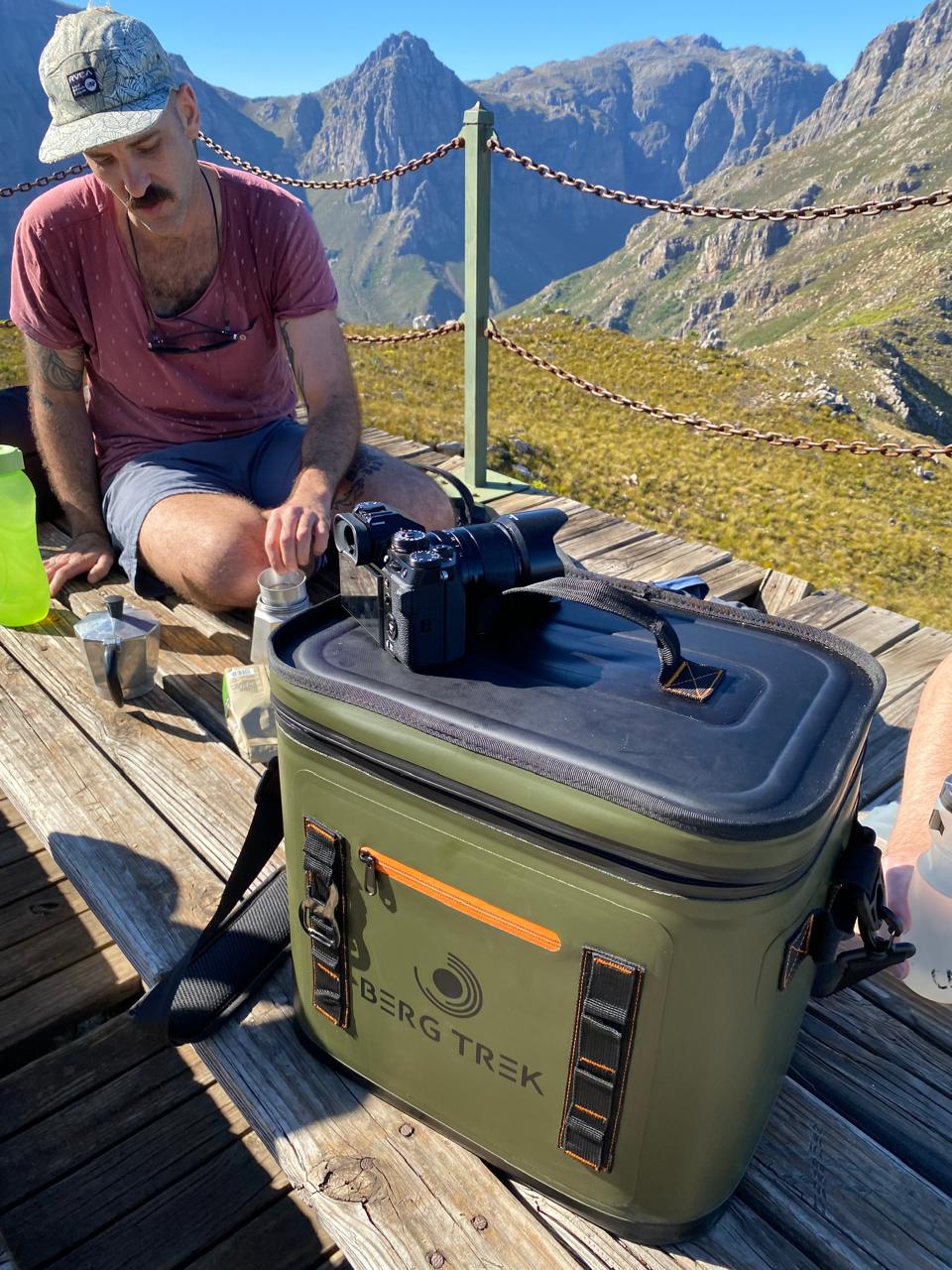 The Versa Cooler Bag - Image 15