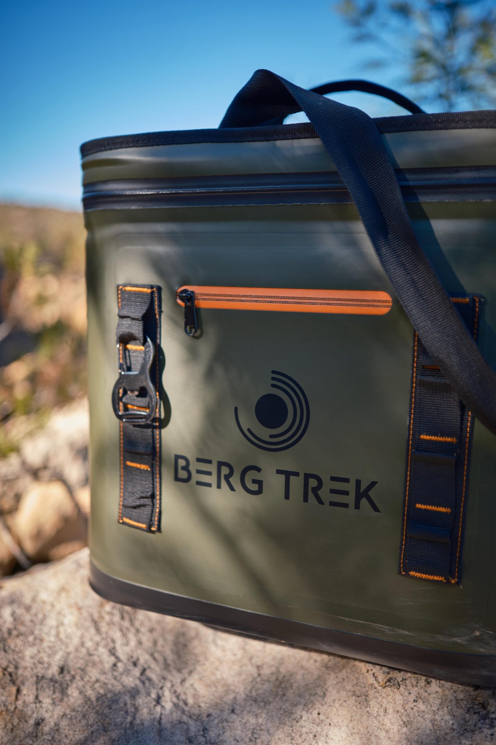 The Versa Cooler Bag - Image 14